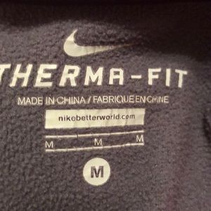 Nike thermal fit pullover